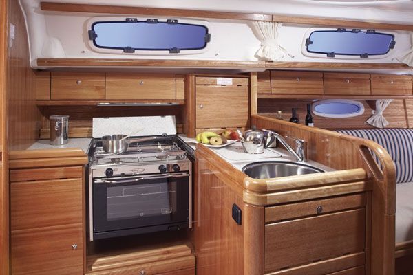 Nana - Bavaria 33 Cruiser (2006) — photo 7